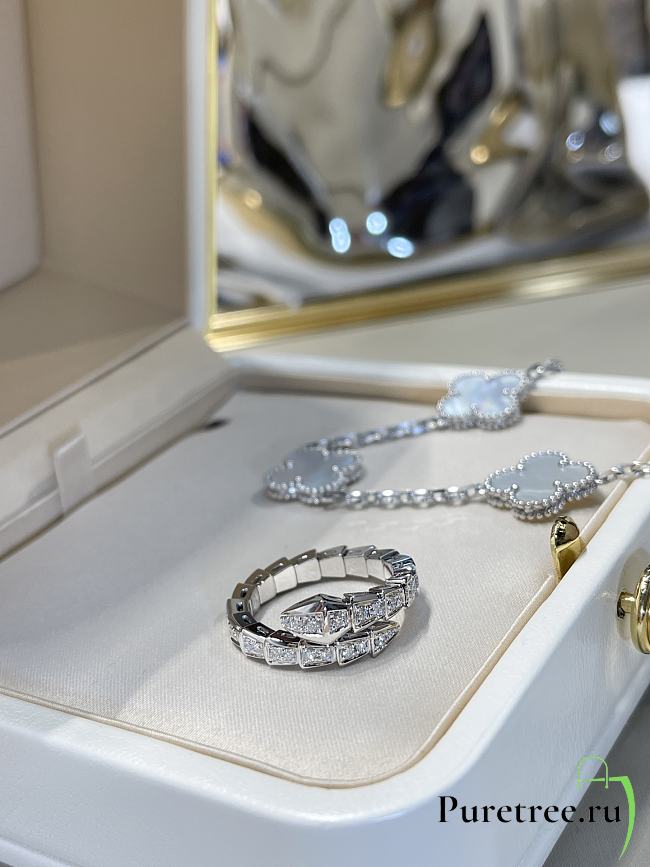 Bvlgari narrow version full diamond snake ring - 1