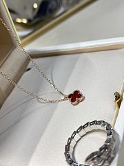 VCA Small Carnelian Clover Necklace Rose Gold - 2