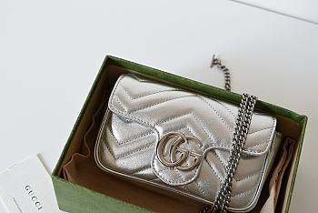 GUCCI | GG Marmont mini bag Silver metallic chevron leather