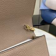 GUCCI | Softbit continental wallet ob chain grainy leather in beige - 2