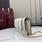 GUCCI | Softbit continental wallet ob chain grainy leather in white - 4