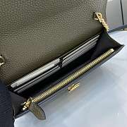GUCCI | Softbit continental wallet ob chain grainy leather in green - 2