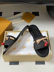 LV X TM Cherry pendant flat sandals 01 - 4