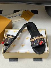 LV X TM Cherry pendant flat sandals 03 - 4