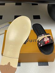 LV X TM Cherry pendant flat sandals 05 - 3