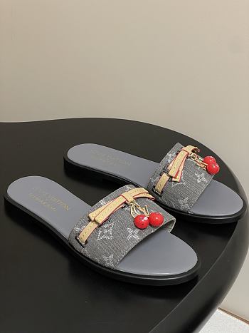 LV X TM Cherry pendant flat sandals 10