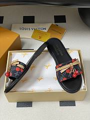 LV X TM Cherry pendant flat sandals 14 - 2