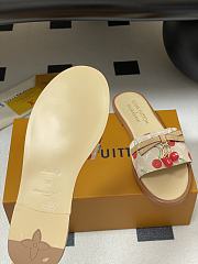 LV X TM Cherry pendant flat sandals 15 - 2