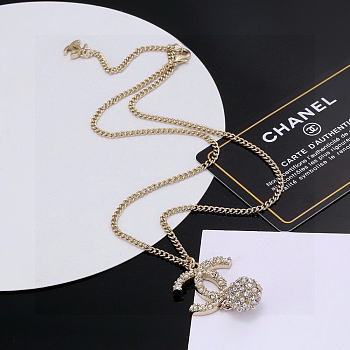 Chanel Necklace 02