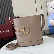 GUCCI | 73 medium bucket bag Taupe smooth leather - 1