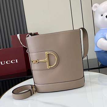 GUCCI | 73 medium bucket bag Taupe smooth leather