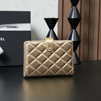 CHANEL | Multi-Function Passport Holder 02