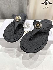 VERSACE | Alia Rubber Flat Sandals In Black - 6