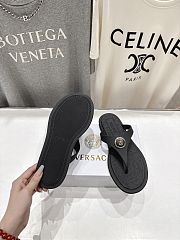 VERSACE | Alia Rubber Flat Sandals In Black - 5