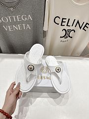 VERSACE | Alia Rubber Flat Sandals In White - 3