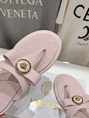 VERSACE | Alia Rubber Flat Sandals In Pink 02 - 6