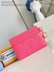 LOUIS VUITTON | Charms Card Holder Monogram Empreinte Leather In Pink - 1