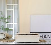 CHANEL | Top Handle Bag In White Size 18x14x3 cm - 4