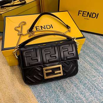 FENDI | Baguette Mini Leather Black