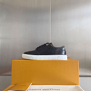 LOUIS VUITTON | Lagoon sneaker Monogram 01 - 4