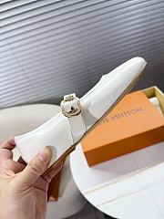 LOUIS VUITTON | Leather Ballet Shoes In White - 6