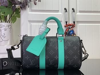 LOUIS VUITTON | Keepall Bandoulière 25 Bamboo Green