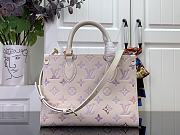 LOUIS VUITTON | OnTheGo PM Embossed grained cowhide leather Dream Cream - 2