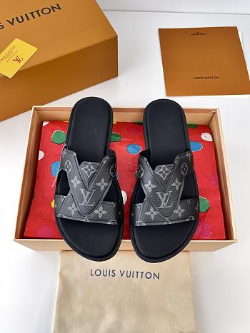 LOUIS VUITTON | Oasis series of monogram sandals 01