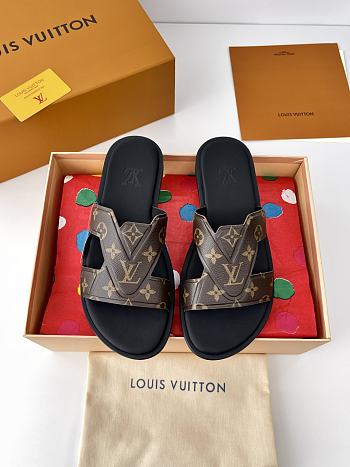 LOUIS VUITTON | Oasis series of monogram sandals 02