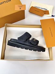 LOUIS VUITTON | Pool Pillow Comfort Monogram Sandals 02 - 5