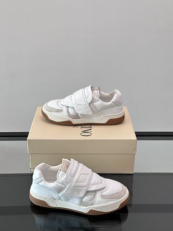 VALENTINO | Joie de Jouer Shoes In Pink