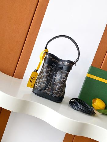 GOYARD | Petit Flot Mini – Bucket Bag Chevron Canvas In Black