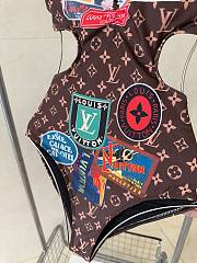 Louis Vuitton Swimsuit figure-flattering 02 - 5