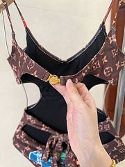 Louis Vuitton Swimsuit figure-flattering 02 - 3