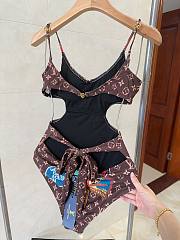 Louis Vuitton Swimsuit figure-flattering 02 - 2