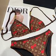 LVxTM swimsuit 02 - 4