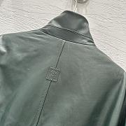 Loewe wide-leg motorcycle leather jacket in green  - 6