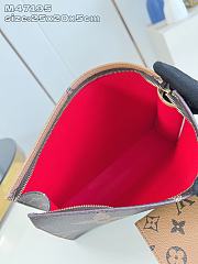 LOUIS VUITTON | Trio Trio Toilet Pouch Monogram M47195  - 6