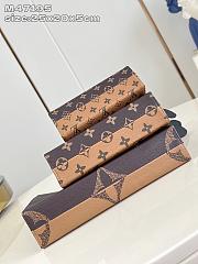 LOUIS VUITTON | Trio Trio Toilet Pouch Monogram M47195  - 4