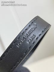 LOUIS VUITTON | LV Bloom Pochette Bag Calfskin Black M25525 - 6