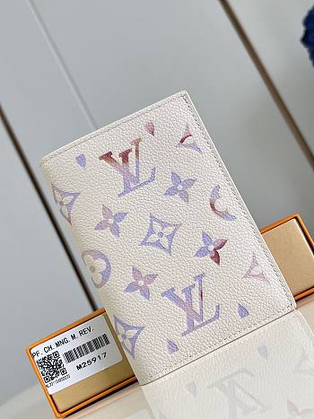 LOUIS VUITTON | Passport Cover Monogram Empreinte Leather 
