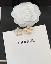 Chanel resin five-pointed star earrings - 4