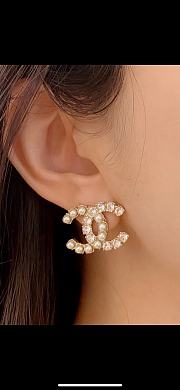 Chanel pearl half diamond cc earrings - 6