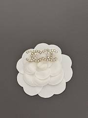 Chanel pearl half diamond cc earrings - 4