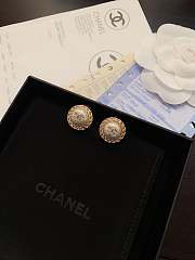 Chanel round pearl earrings - 5