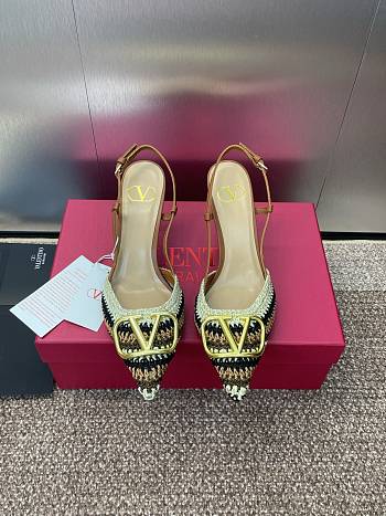 Valentino Logo Metal Buckle Pointed-Toe High-Heel 8 cm