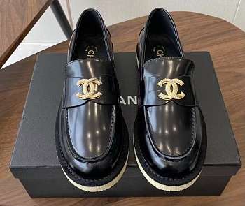 CHANEL | Loasfer 01