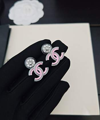 Chanel gun black and white diamond pink cc earrings