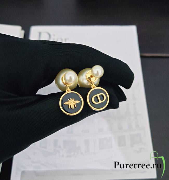 Dior large and small pearl black round CD earrings - 1