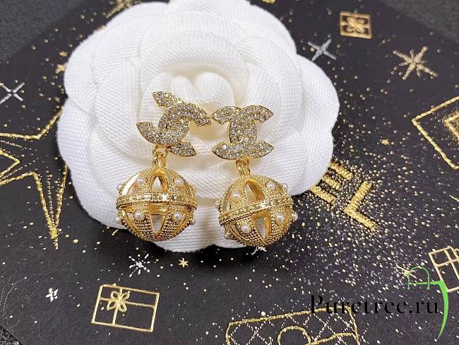Chanel Pearl Braided Mesh Stud Earrings - 1